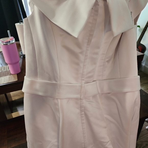 Oleg cassini wedding dress - Picture 4 of 5